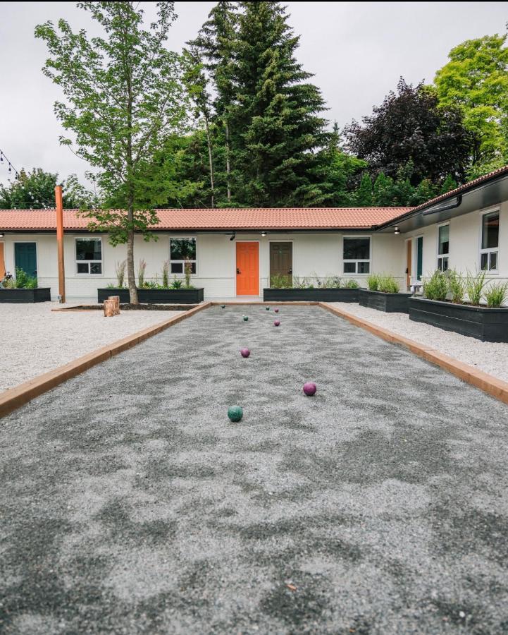 Penny'S Motel Thornbury Exterior foto