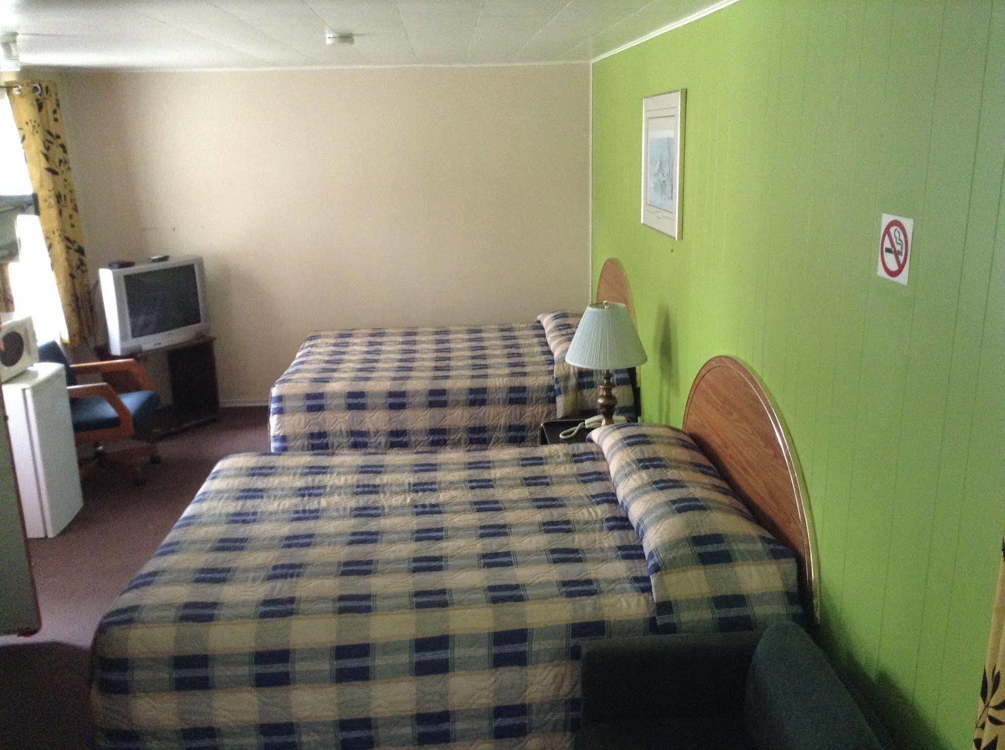 Penny'S Motel Thornbury Exterior foto